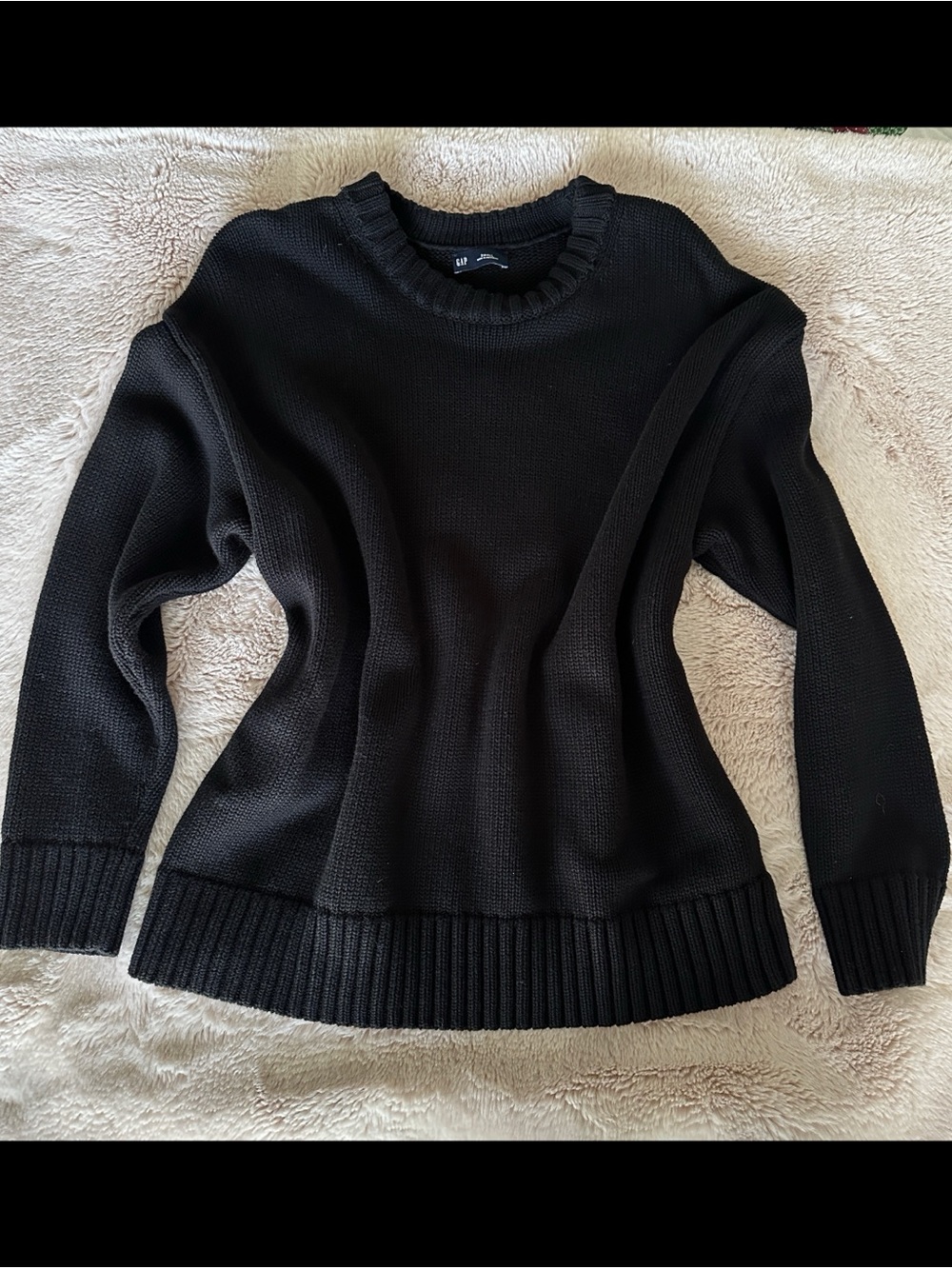 GAP Black Crewneck Knit Sweater